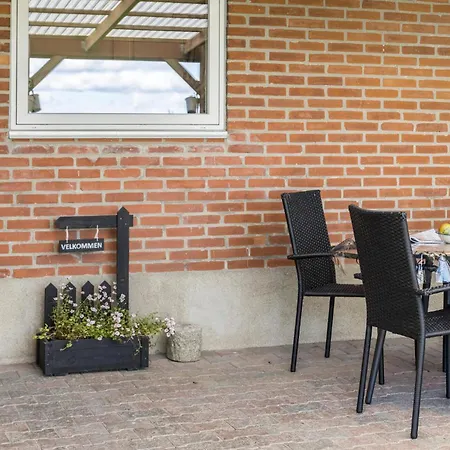 Awesome In With Wifi بيت للعطل توندر